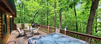 Secluded Getaway with Private Hot Tub!