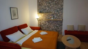1 Schlafzimmer, Bügeleisen/Bügelbrett