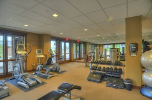 Fitness facility - Beautifully decorated luxury condo with shared hot tubs, pool, fitness, & more (Steamboat Springs)