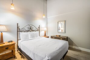 3 Schlafzimmer, Bügeleisen/Bügelbrett, Internetzugang, Bettwäsche