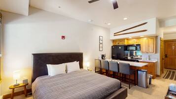 Internet, bed sheets, wheelchair access