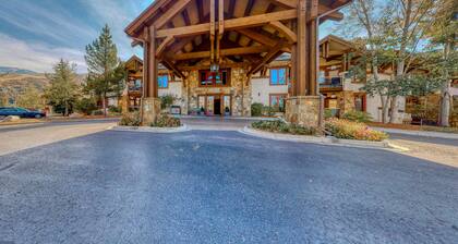 Walk-to-gondola studio with hot tubs, pool, fitness room, and ski shuttle