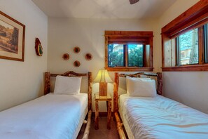 5 chambres, fer et planche à repasser, accès Internet, draps fournis