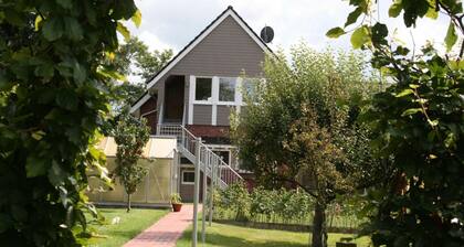 Comfortable, charmingly furnished holiday apartment at the southernmost point of the Jadebusen