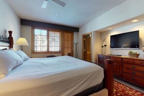 4 bedrooms, WiFi, bed sheets