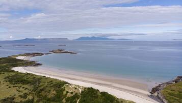 Beach nearby, sun-loungers
