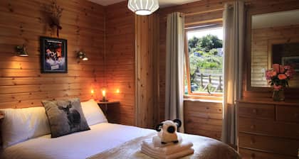 Private Star Wars themed lodge with lovely views