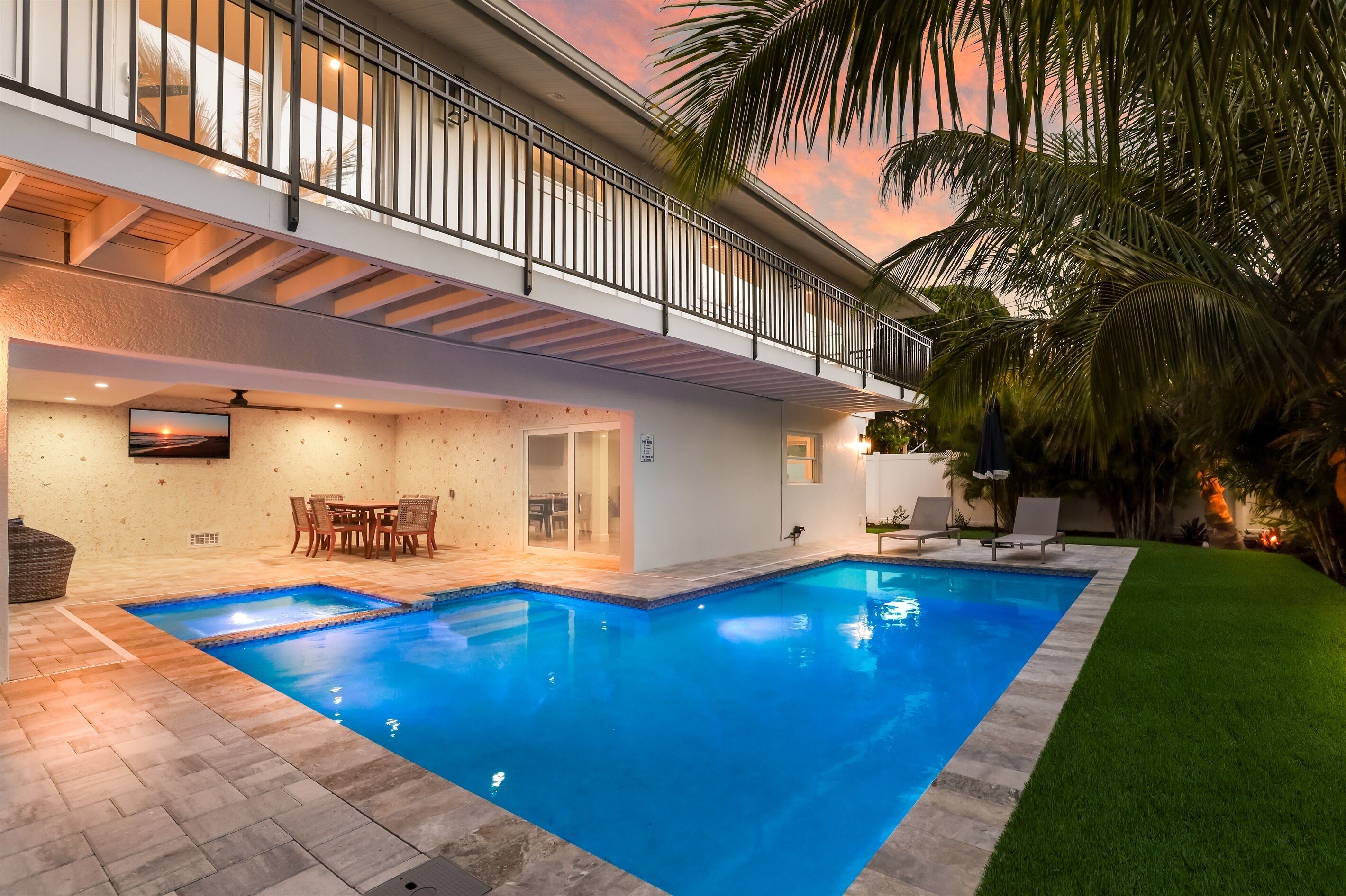 Sunkissed & Salty:  Guest Favorite! Prime Island Location with Dreamy Amenities