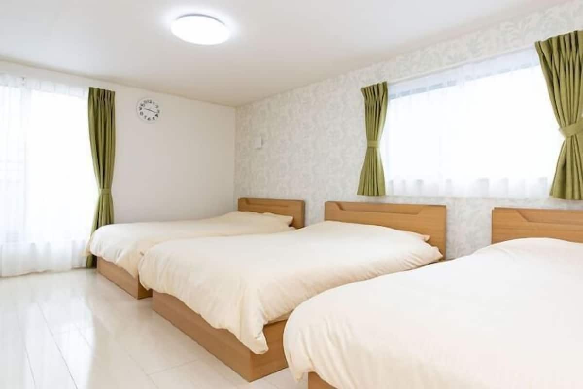 2 bedrooms, desk, free WiFi