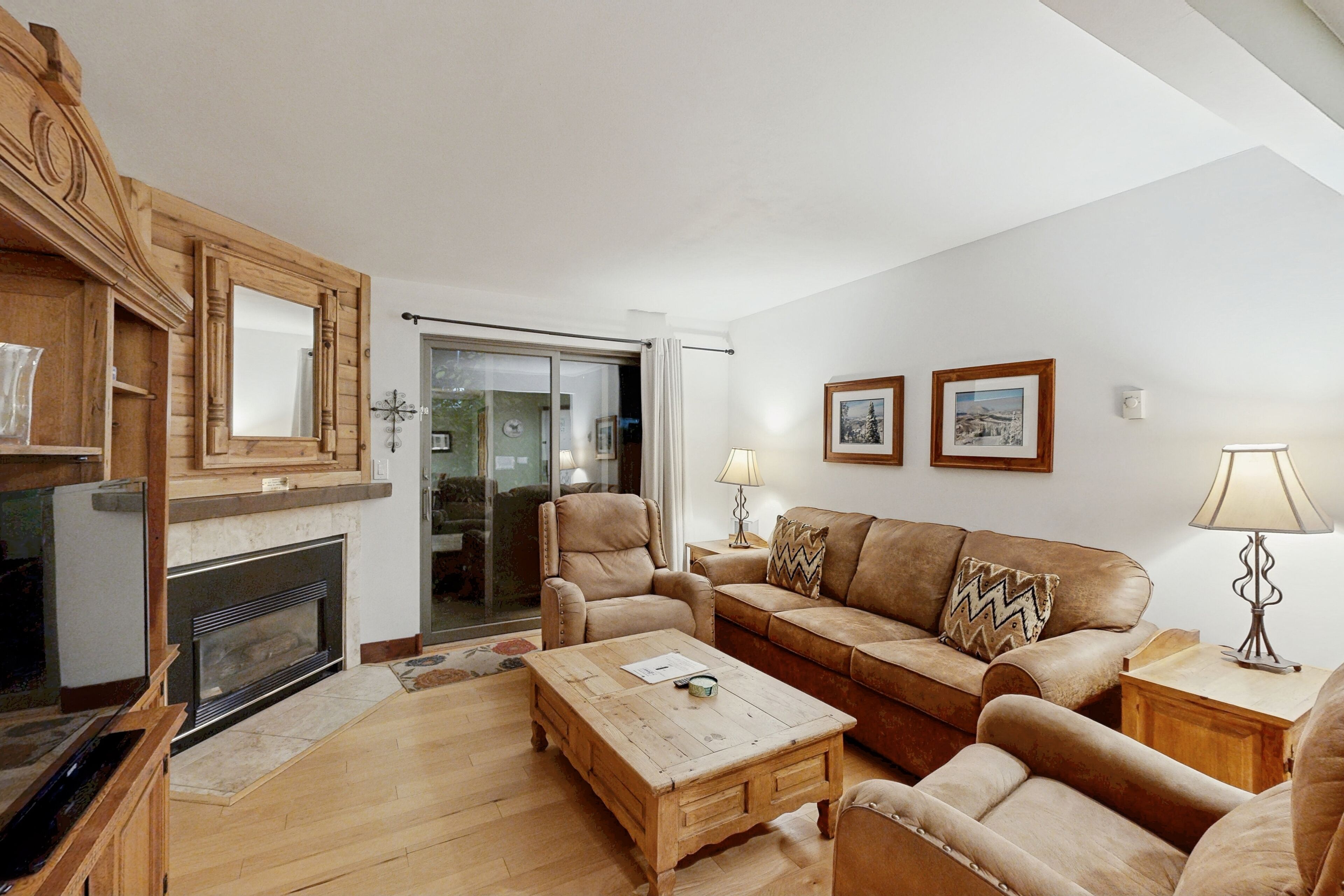 TV, fireplace, DVD player