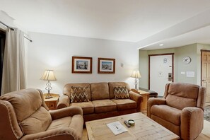 Televisio, takka, DVD-soitin