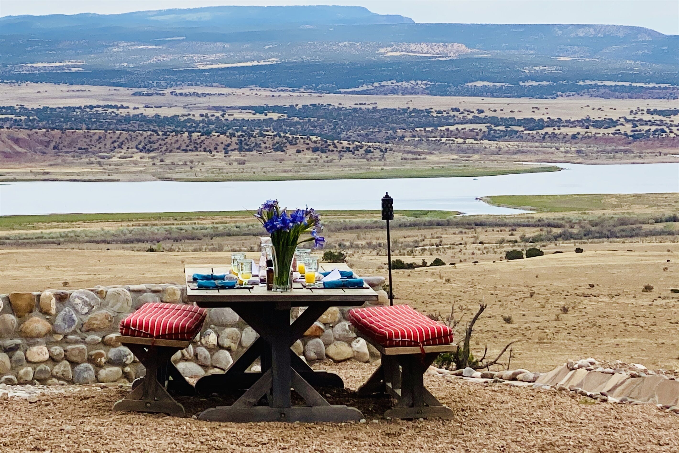 屋外ダイニングエリア