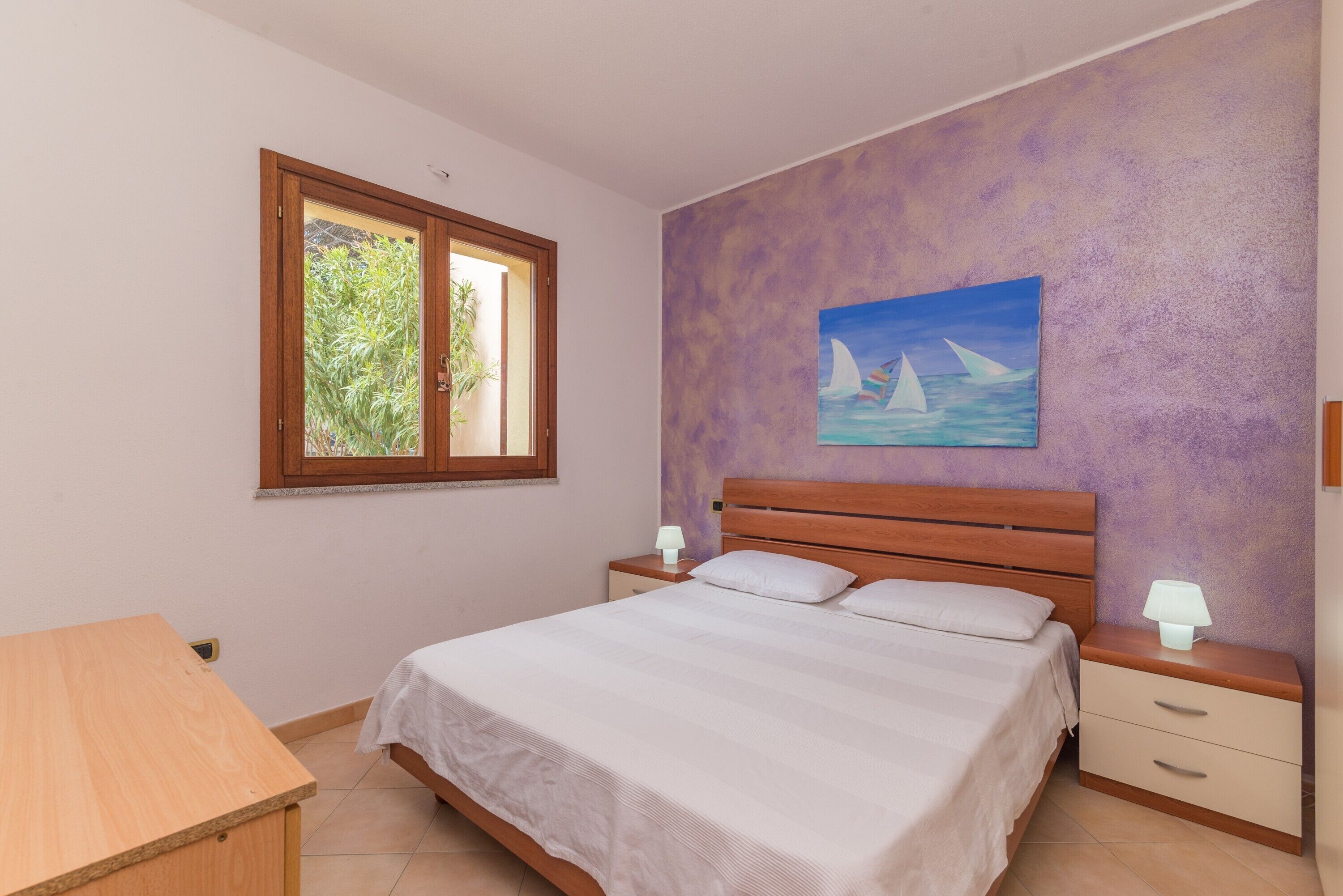 1 chambre, fer et planche à repasser, draps fournis