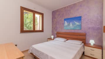 1 chambre, fer et planche Ă repasser, draps fournis