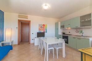 Interior - Apartment “I Mirti di Porto Pozzo” close to the Beach with Sea View, Garden & Terrace (Santa Teresa Gallura)