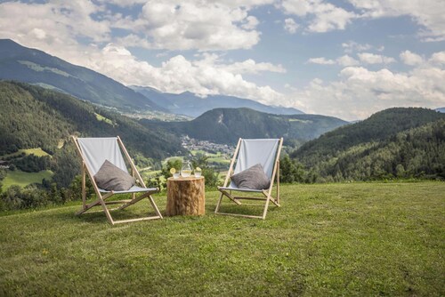 Modern Holiday Apartment "Oberplunerhof - Kronplatz" with Wi-Fi and Balcony