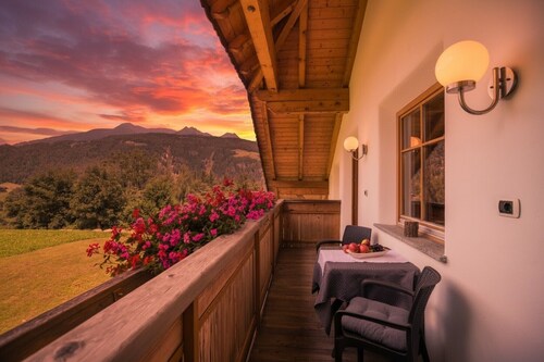 Holiday Apartment "Oberplunerhof - FeWo Gitschberg" with Wi-Fi and Balcony