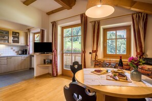 Dining - Holiday Apartment "Oberplunerhof - FeWo Gitschberg" with Wi-Fi and Balcony (Kiens)
