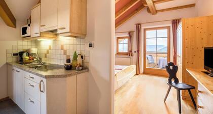 Modern Holiday Apartment "Oberplunerhof - Bruneck" with Wi-Fi and Balcony