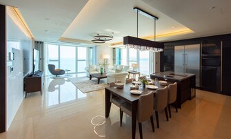 Flat-screen TV, heated floors