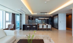 Beach Special Suite D | Private kitchen | Fridge, microwave, oven, stovetop - LCT Residence (Busan)