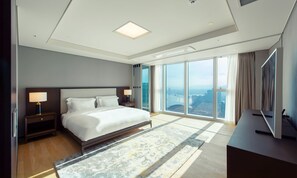 Penthouse (Haeundae Beach View) | Premium bedding, in-room safe, soundproofing, free WiFi - LCT Residence (Busan)