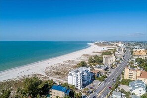 Uklassifisert bilde, 2 av 33, knapp