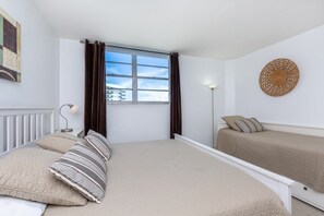 1 bedroom, Internet - The Tides Hollywood Luxury Suite 11Z 3801 by RedAwning (Hollywood)
