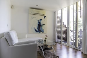 Superior Suite | 1 bedroom, minibar, in-room safe, desk