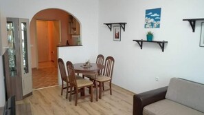 Living area - Sunny Apartment in Burgas (Sozopol)