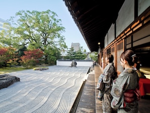 Vue sur la ville depuis l’hébergement
