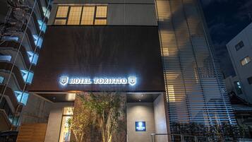 Front of property - evening/night