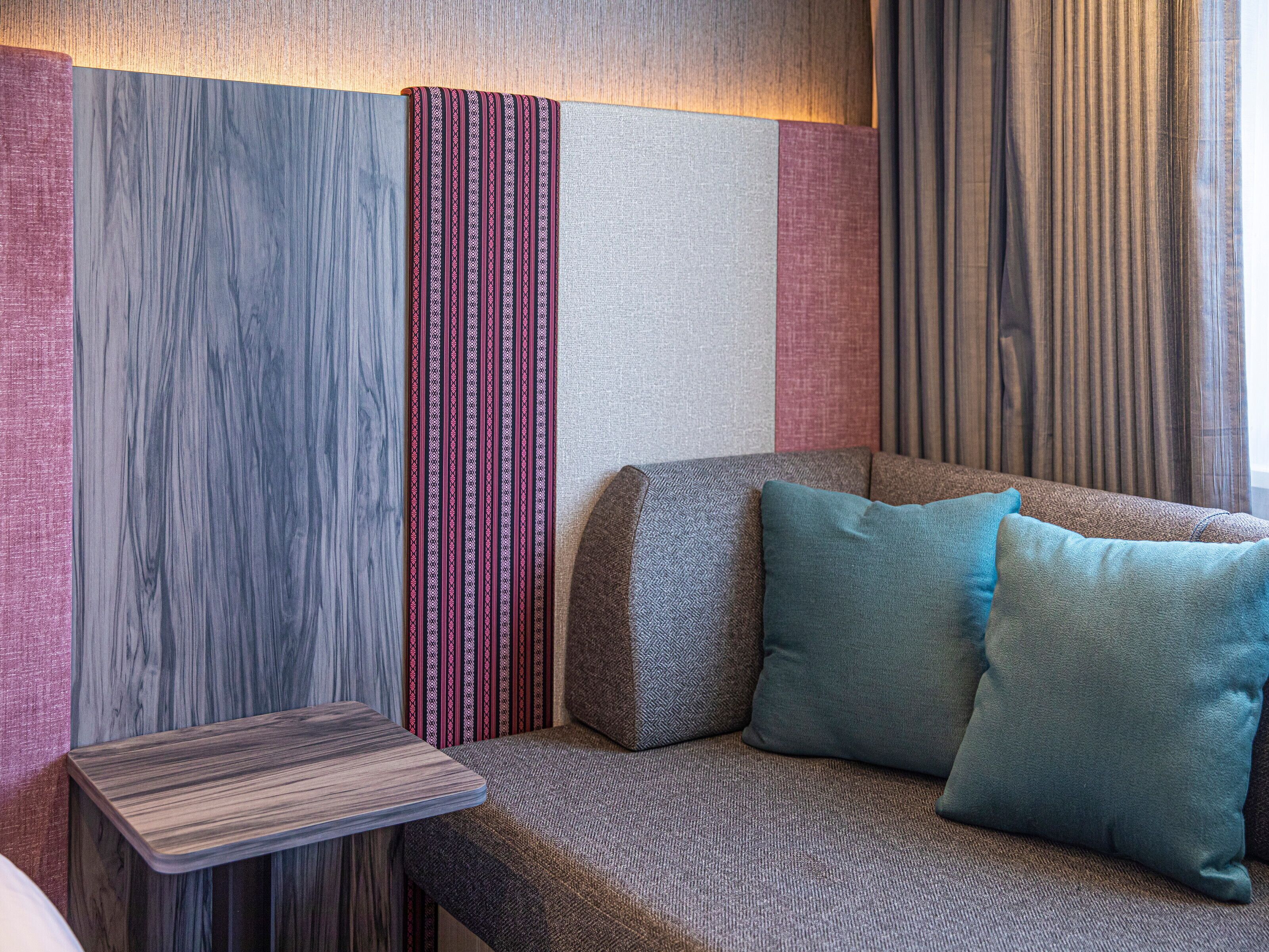 twin room | premium bedding, in-room safe, desk, laptop workspace