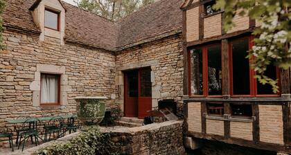 The superb 15th-century Château Lagrézette mill, a haven of peace and tranquillity in a sublime setting