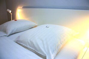 2 soverom, strykejern/-brett og internett (inkludert)