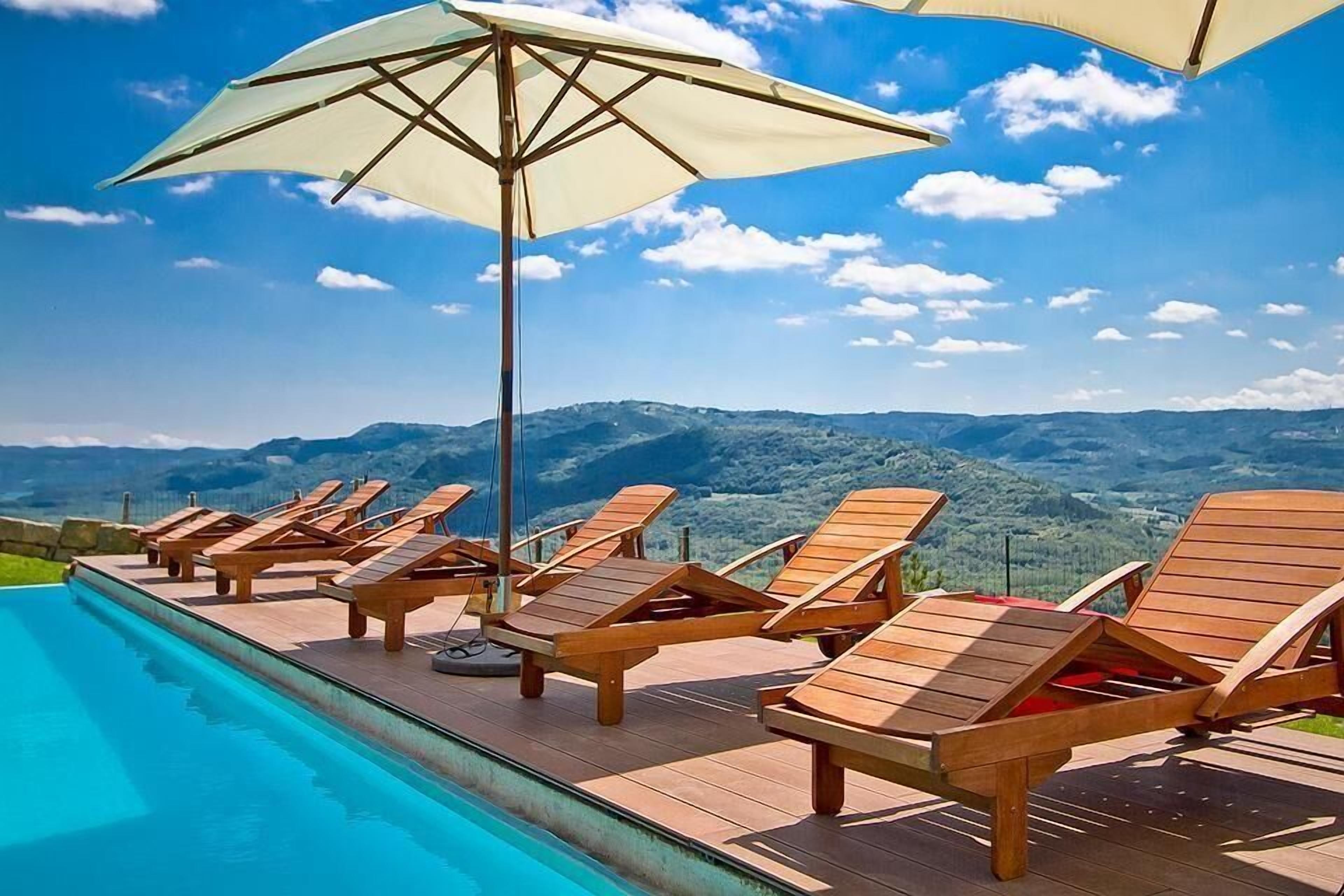 Et oppvarmet basseng