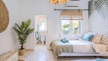 4 slaapkamers, een strijkplank/strijkijzer, wifi, beddengoed