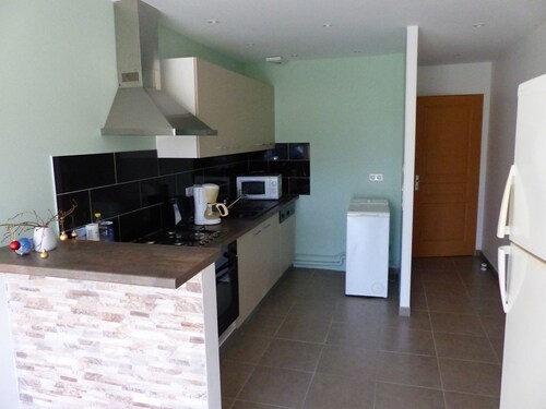 1 week for 10 people from 560 euros depending on period