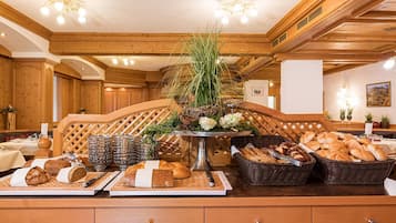 Ilmainen päivittäinen buffetaamiainen