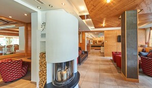 Lobby - Hotel Roslehen (Grossarl)