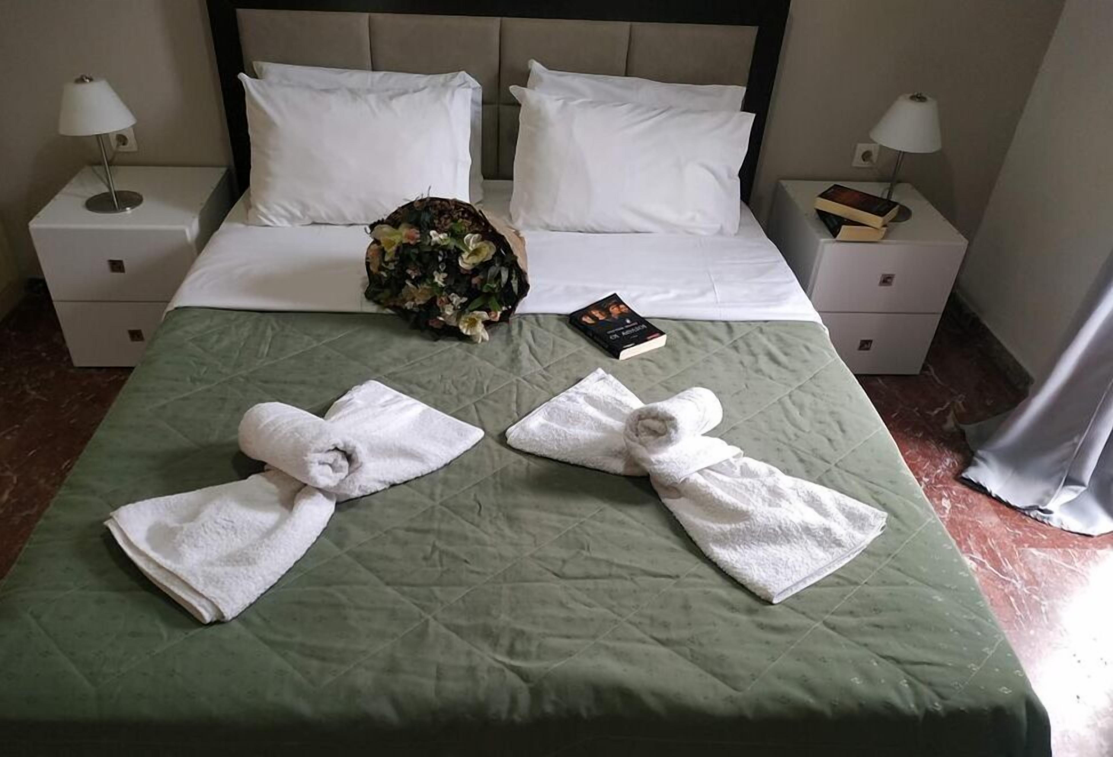Caja de seguridad en la habitación y sistema de insonorización 