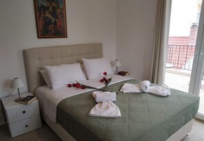 デラックス ツインルーム プールビュー | セーフティボックス (室内)、防音設備、ベビーベッド (無料)、WiFi (無料)