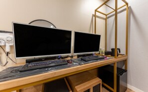 Gold 2 PC Battleground | Tech - Cheonan Brown Dot Hotel Cheonan Station (Cheonan)