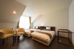 1 bedroom, desk, free WiFi, bed sheets
