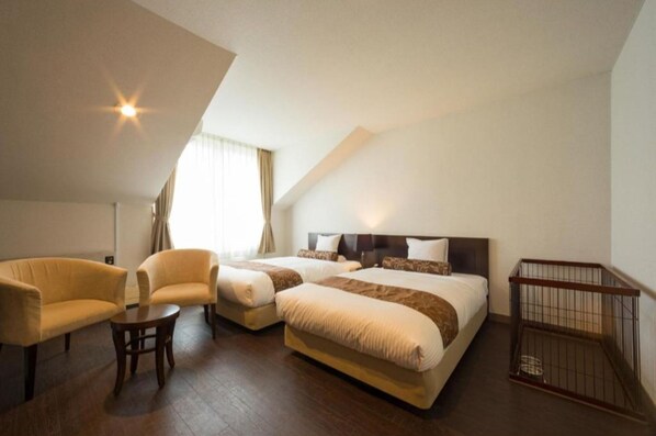 1 habitación, escritorio, wifi gratis y ropa de cama