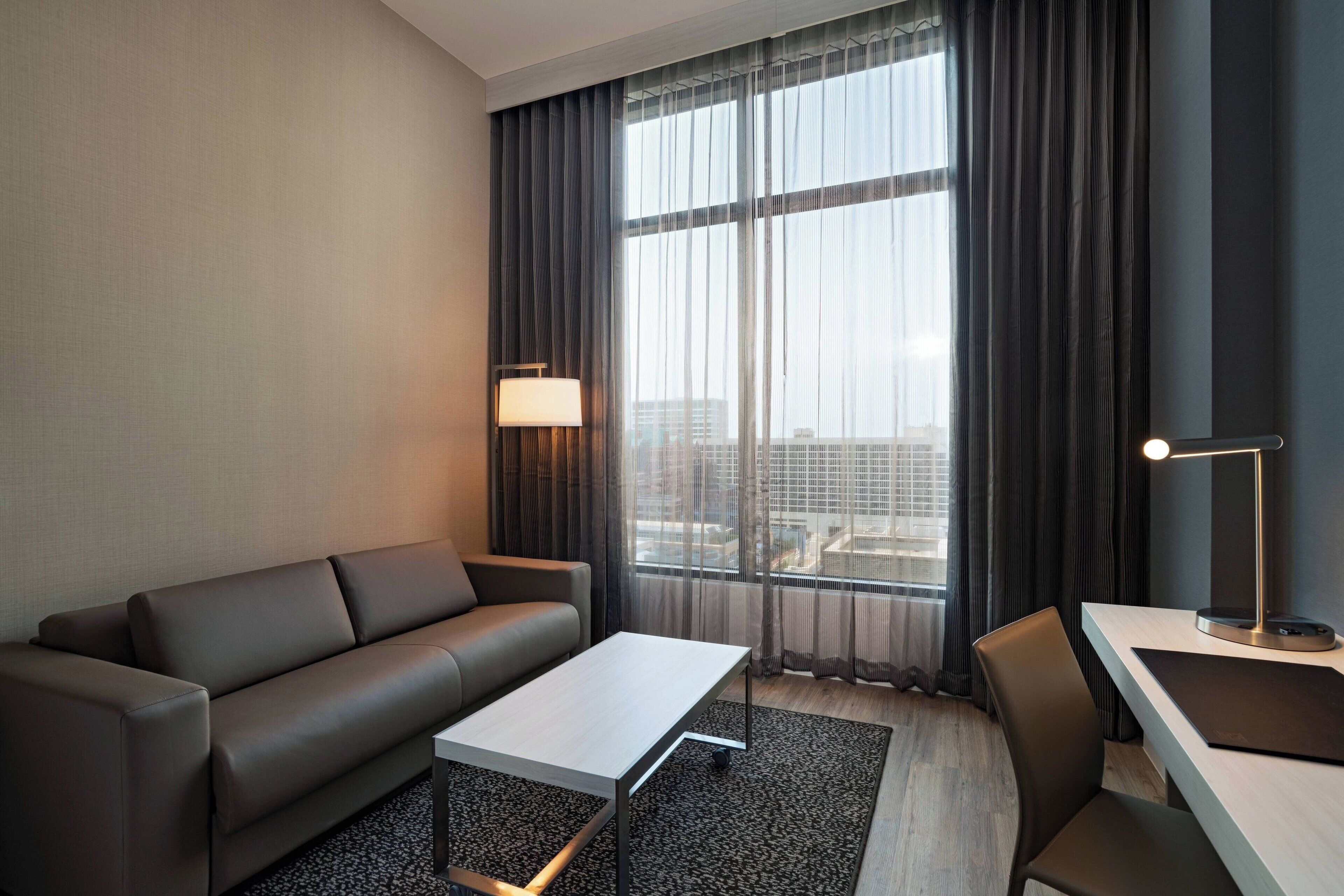 32-inch lcd tv with cable channels, tv