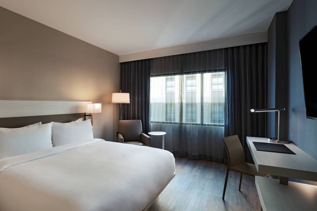 Ropa de cama de alta calidad y camas con pillow-top