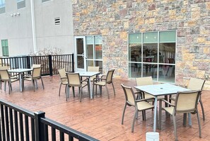 Courtyard - La Quinta Inn & Suites by Wyndham Jackson/Cape Girardeau (Jackson)