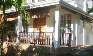 تفاصيل الفندق من الخارج