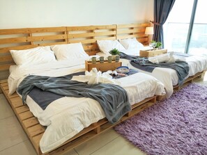 Desk, iron/ironing board, free WiFi, bed sheets - Cyberjaya Cybersquare Studio by Beestay (Cyberjaya)